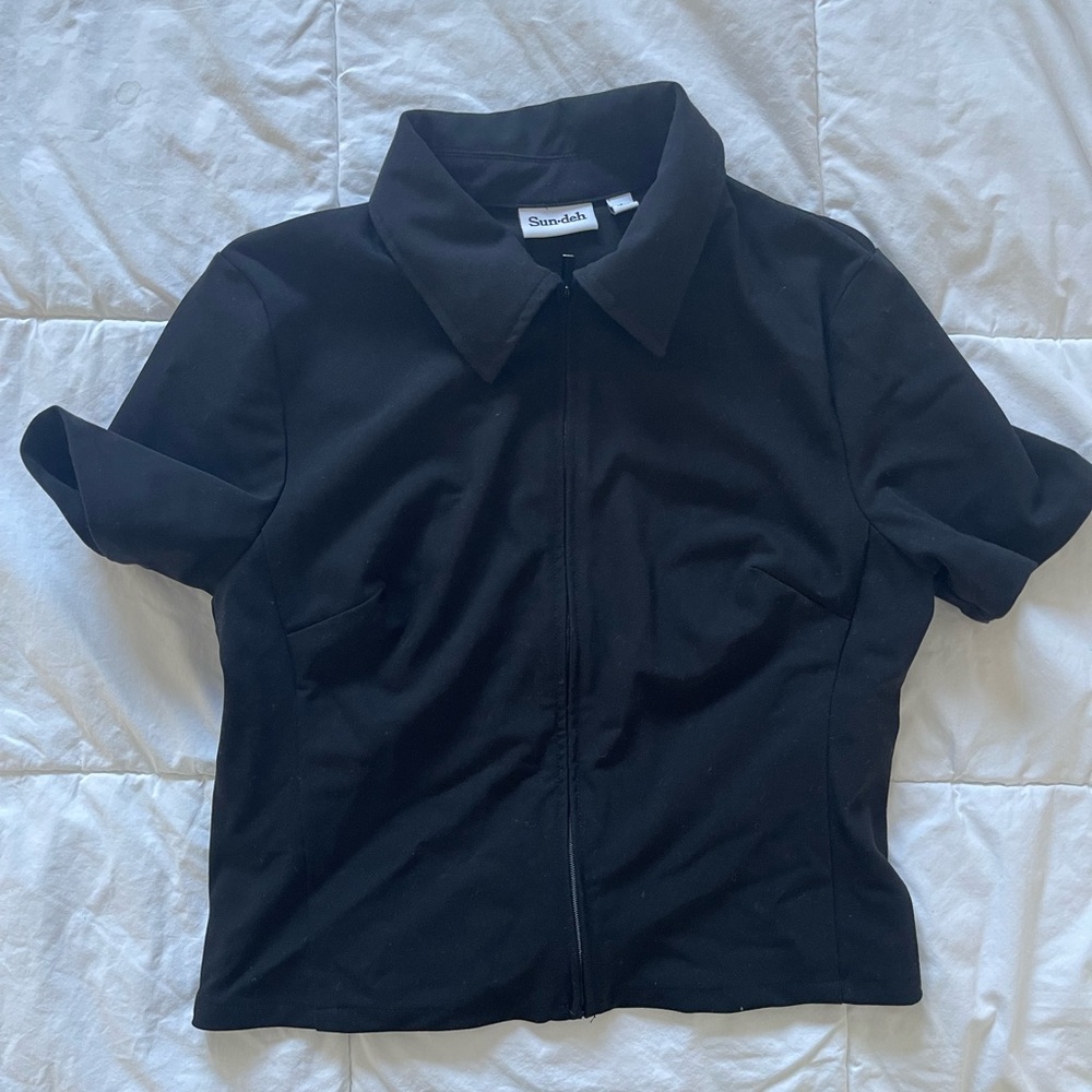 Aritzia Black Short Sleeve Top